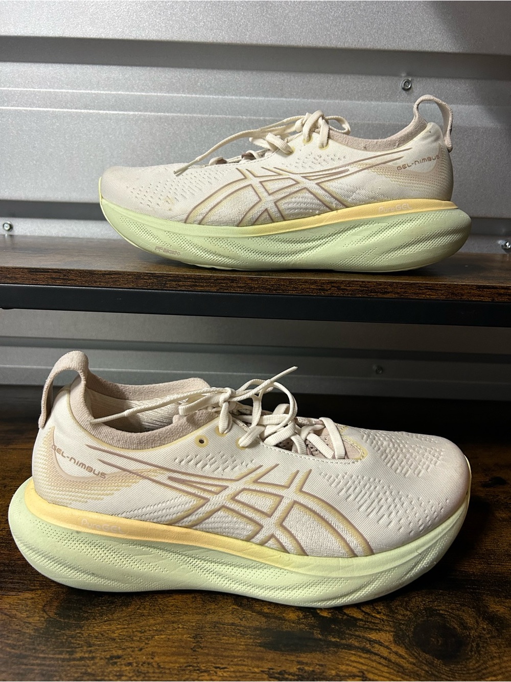 ASICS Gel-Nimbus 25 All White Cushioned Running Walking Shoes 1011B547 Mens 8